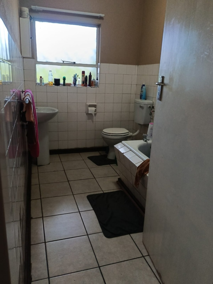 1 Bedroom Property for Sale in Bloemfontein Free State